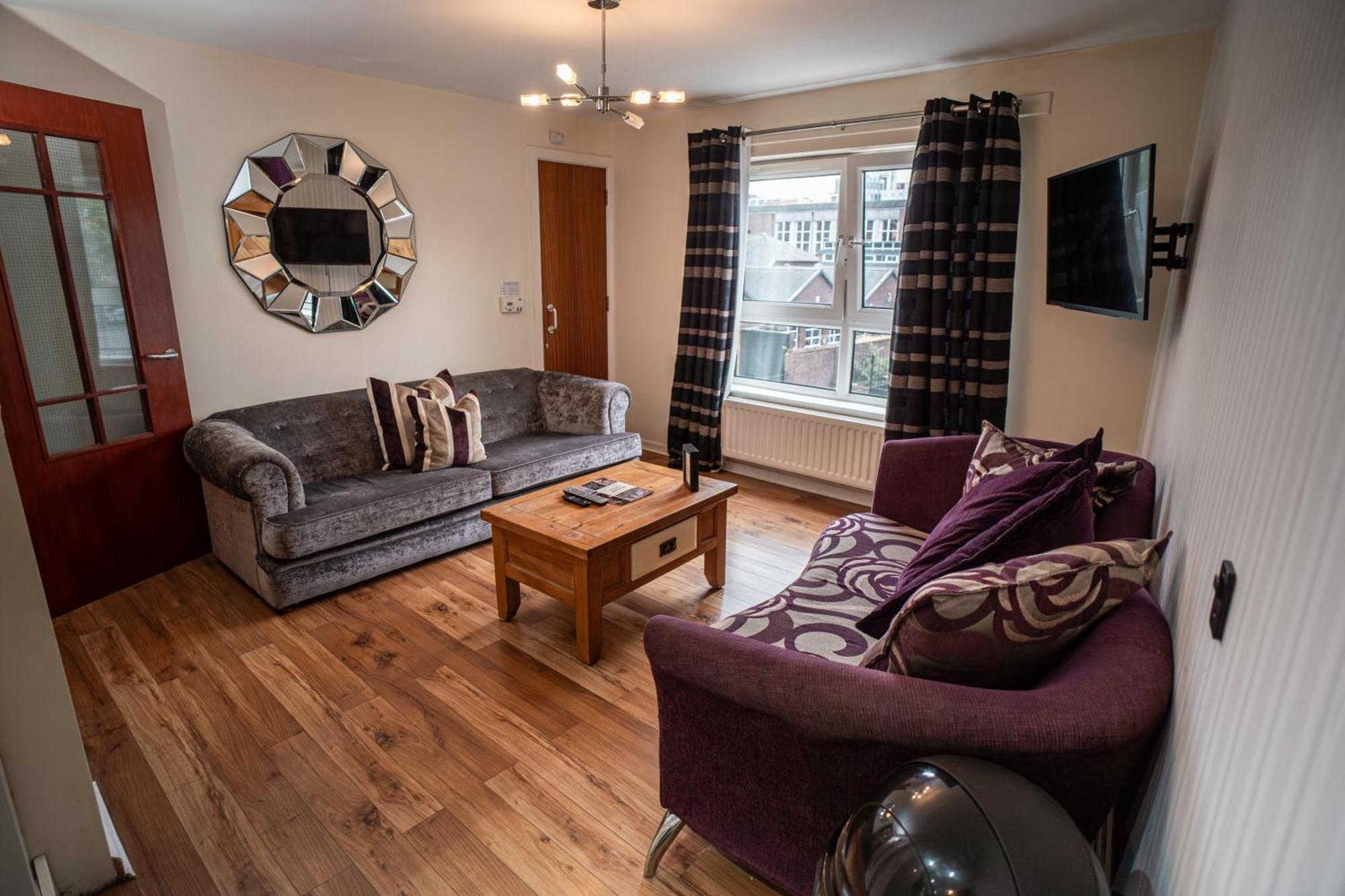 3 Bedroom Central Apartment In Belfast City Centre Extérieur photo